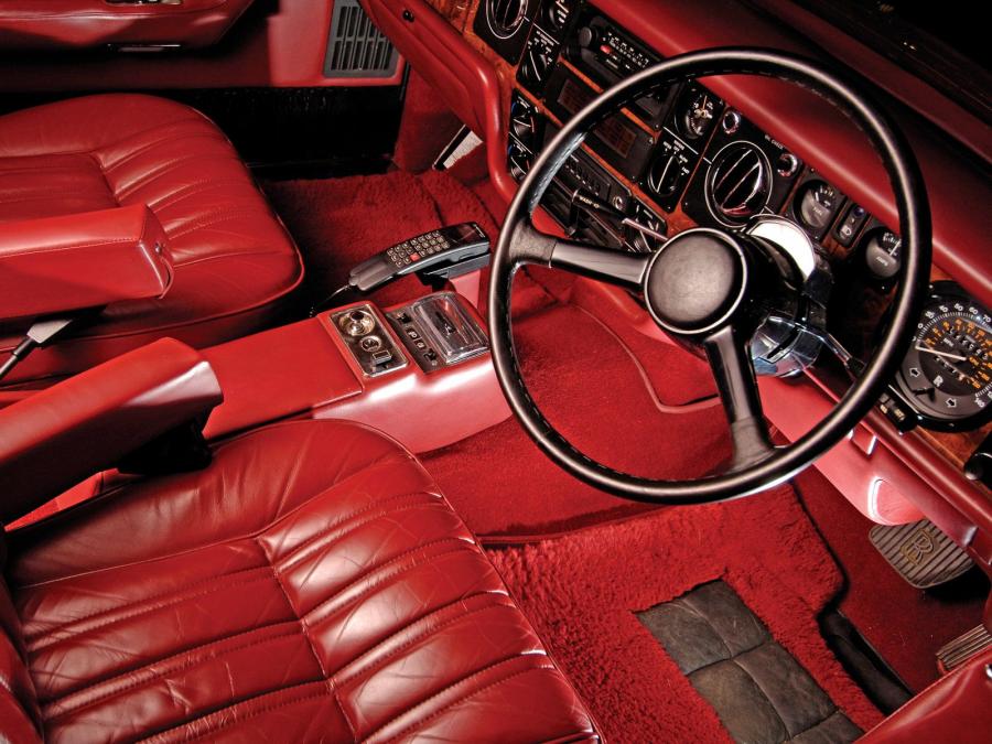  Rolls-Royce Camargue 1975 года  (UK) (фото 11 из 16)